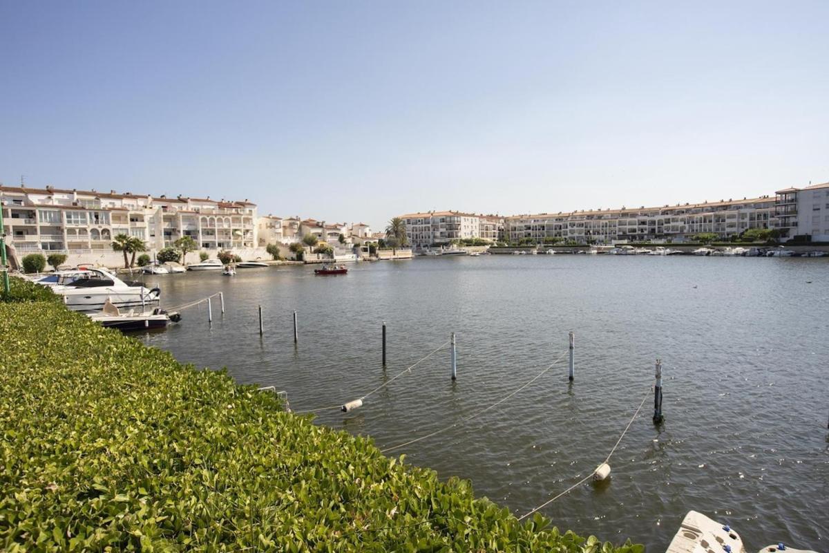 1005 Apartamento Con Vistas Al Lago San Maurici By Homeselectspain Empuriabrava Exteriér fotografie